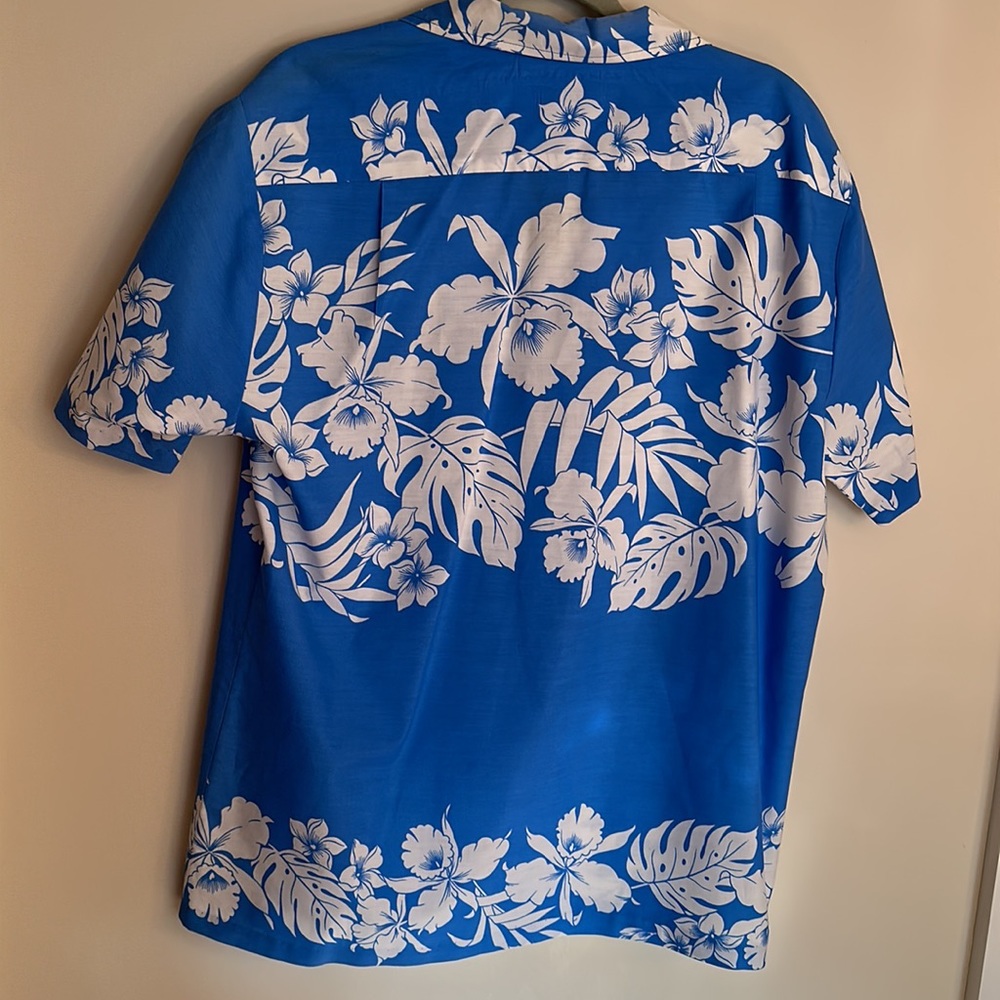 Island Fashions Authentic Hawaiian Shirt - Picture 4 of 7